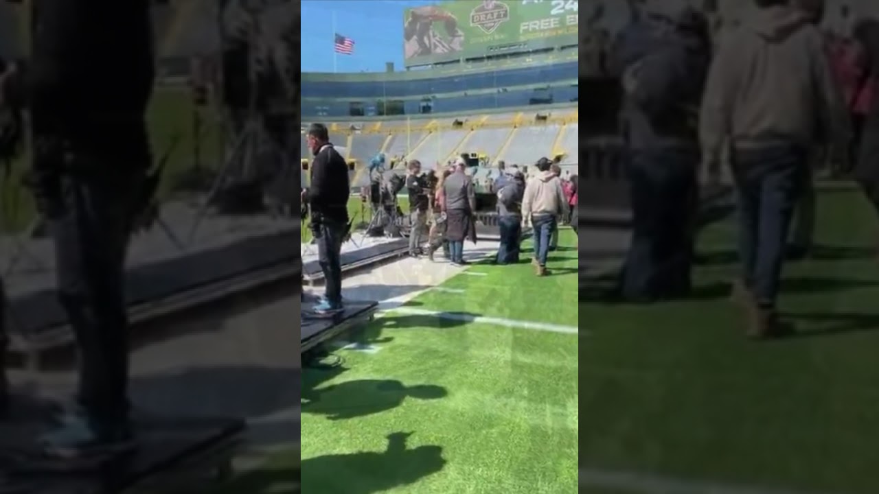NFL Draft Red Carpet News On Unveiling Of NFL Draft Red Carpet Green Bay 2025, NFL Draft Red Carpet